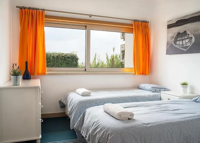 06 - Gorgeous - Stunning Sea View